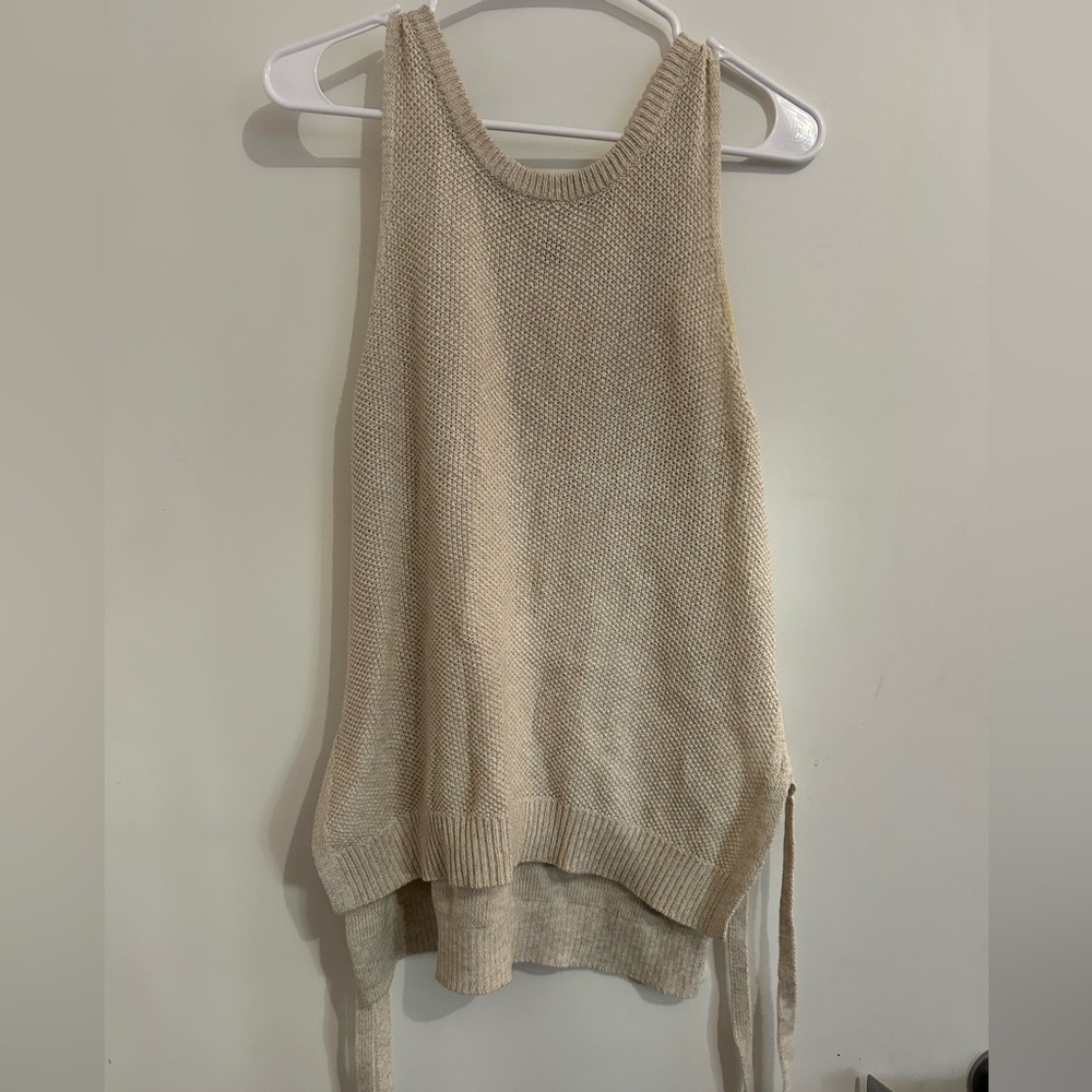 Universal Thread Oatmeal Sleeveless Knit Sweater Top
